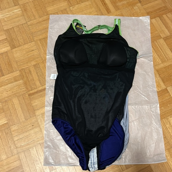 Longitude - Picture 3 of 6